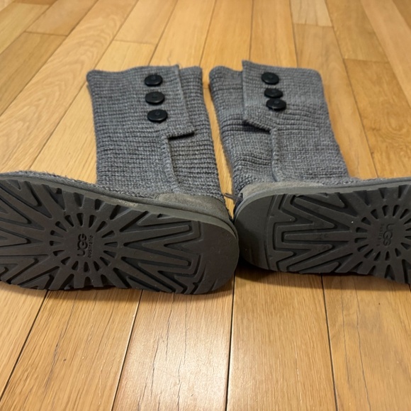 Gray UGG Knit tall boot - Picture 2 of 4